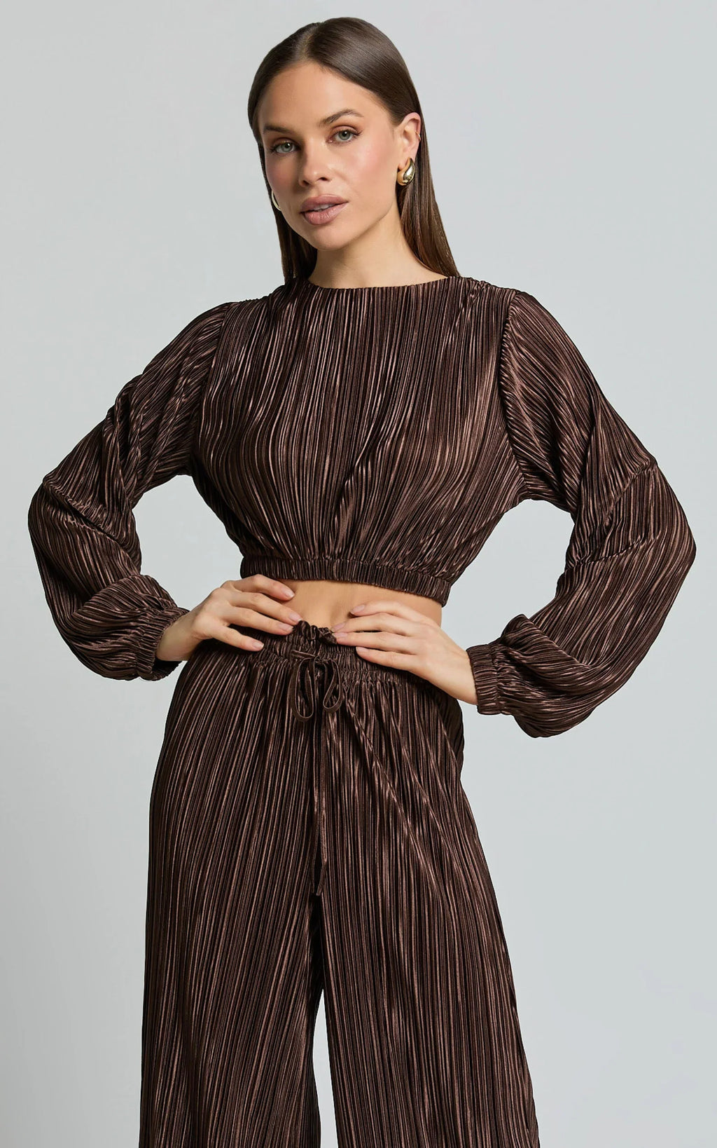Kallie Top - Tie Back Plisse Long Sleeve Crop Top in Chocolate