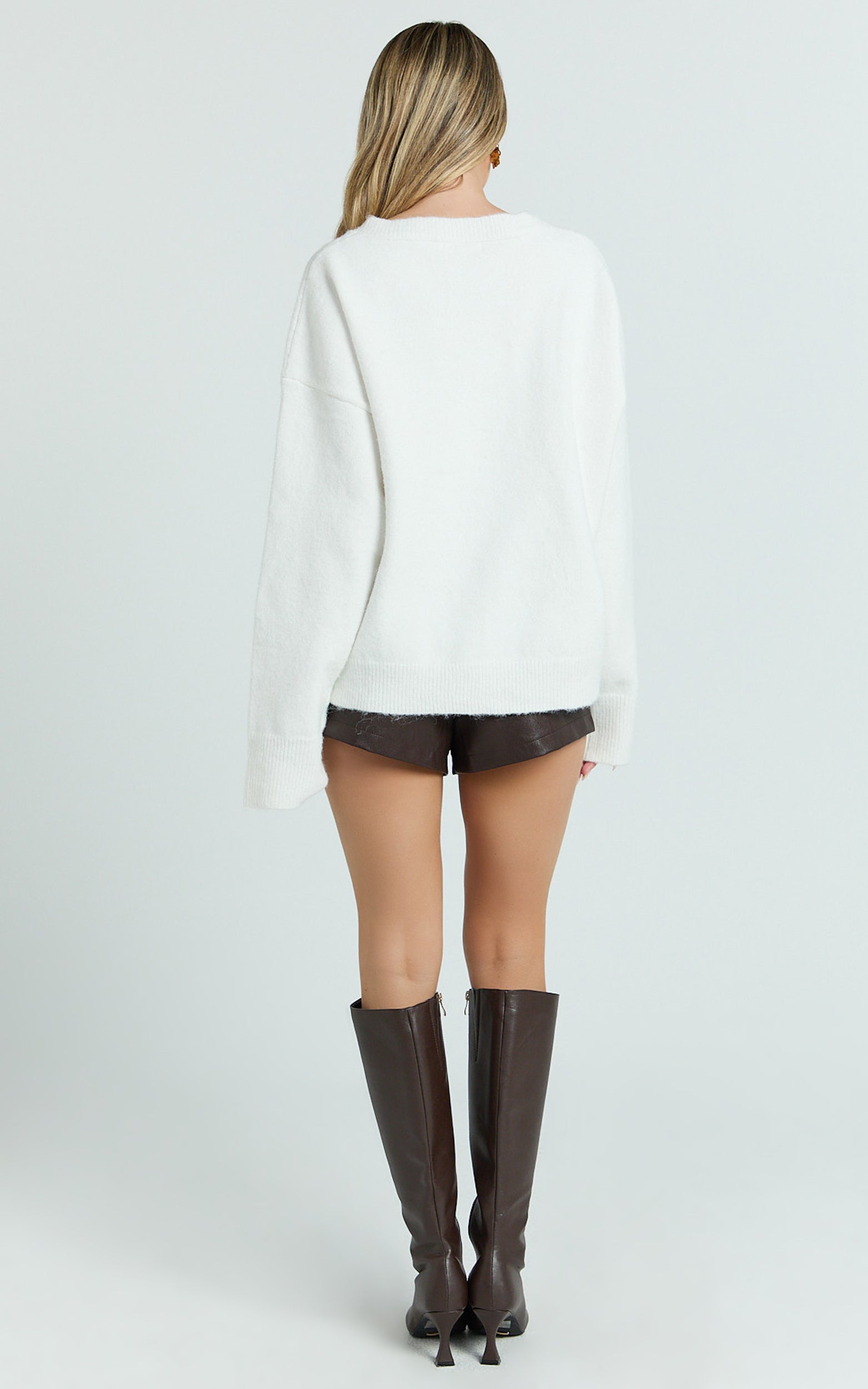 Amanda Jumper - Crew Neck Long Sleeve Knit Sweater in Cream