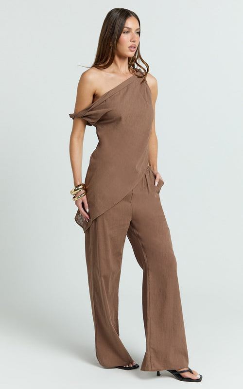 Annalie Two Piece Top and Pants Set - Off Shoulder Linen Set in Mocha