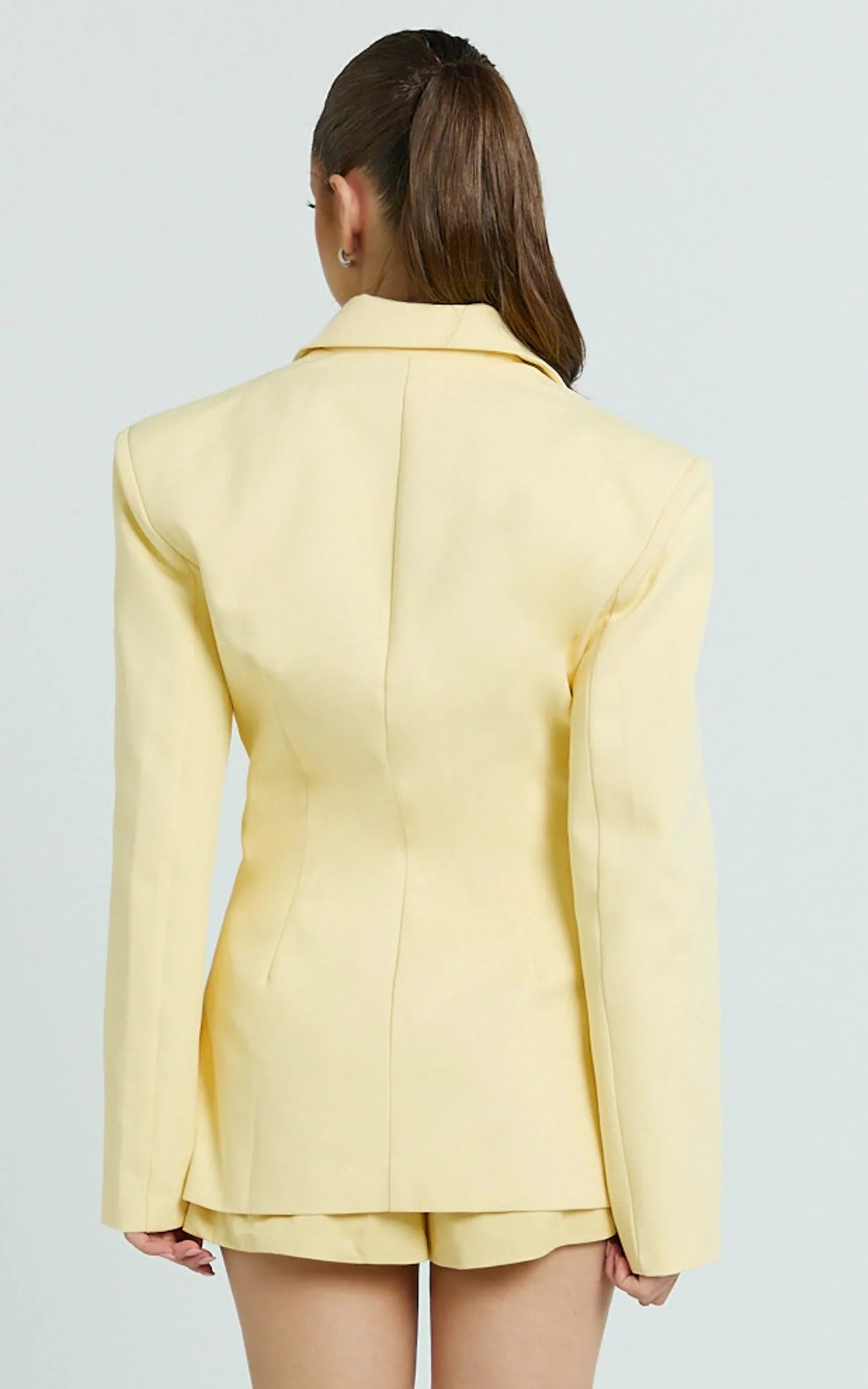 Harvey Blazer – 2 Button Closure Square Hem Blazer in Lemon