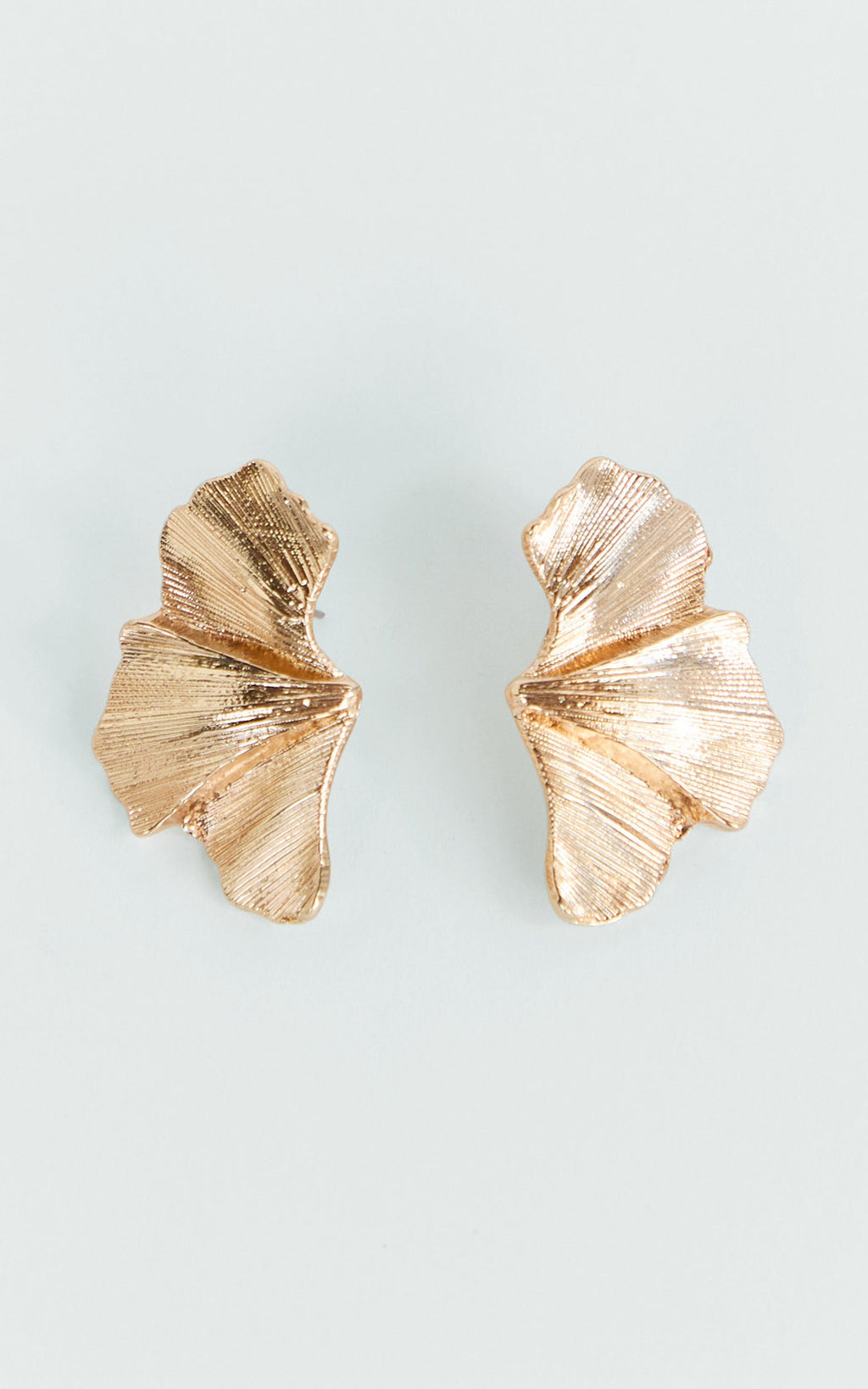 Noa Half Flower Earrings in Gold