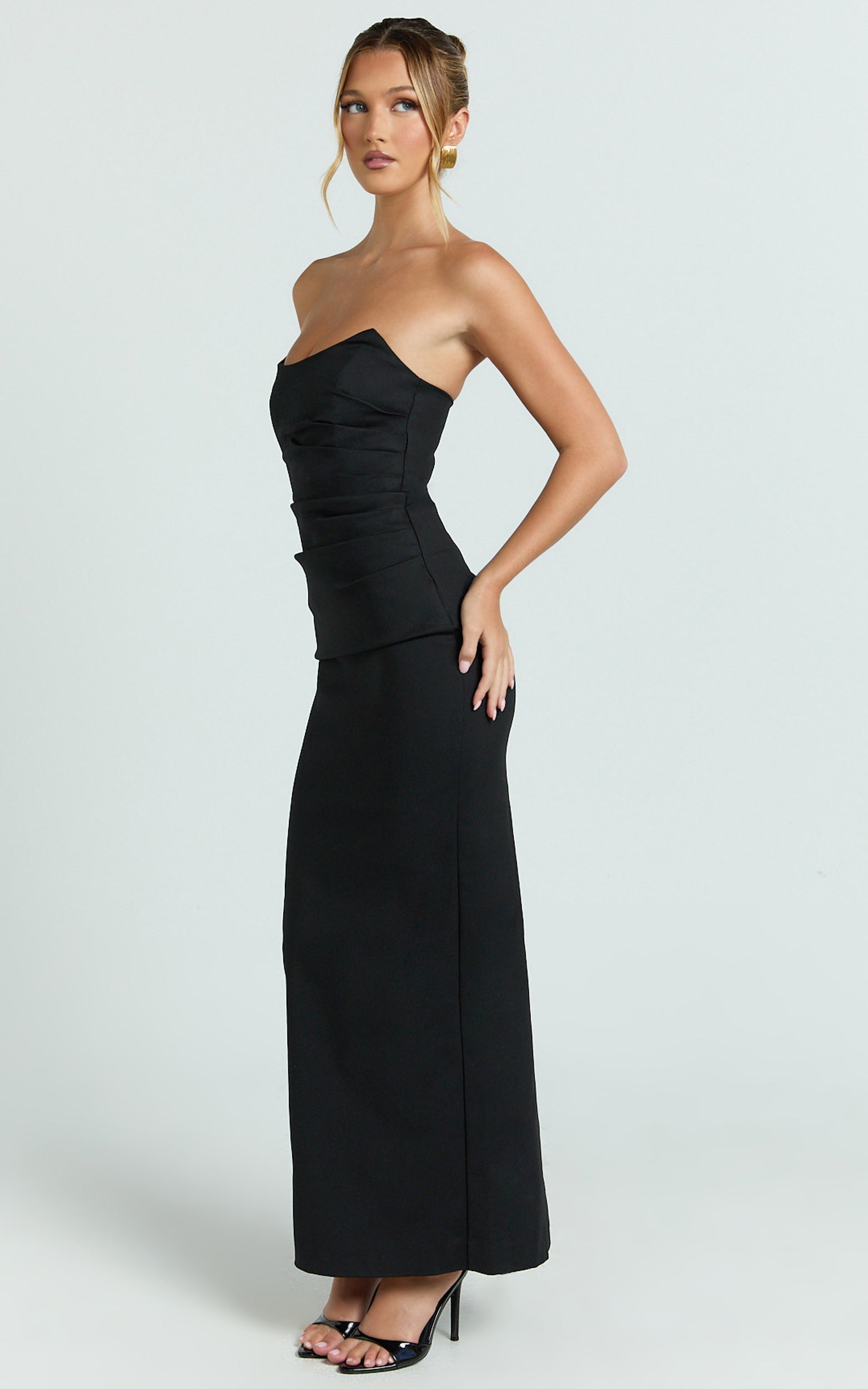 Pietra Midi Dress - Strapless Side Seam Tucks Fitted Dress in Black